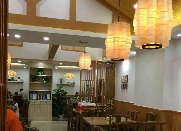 北京涂總餐廳使用美爾家木皮燈飾